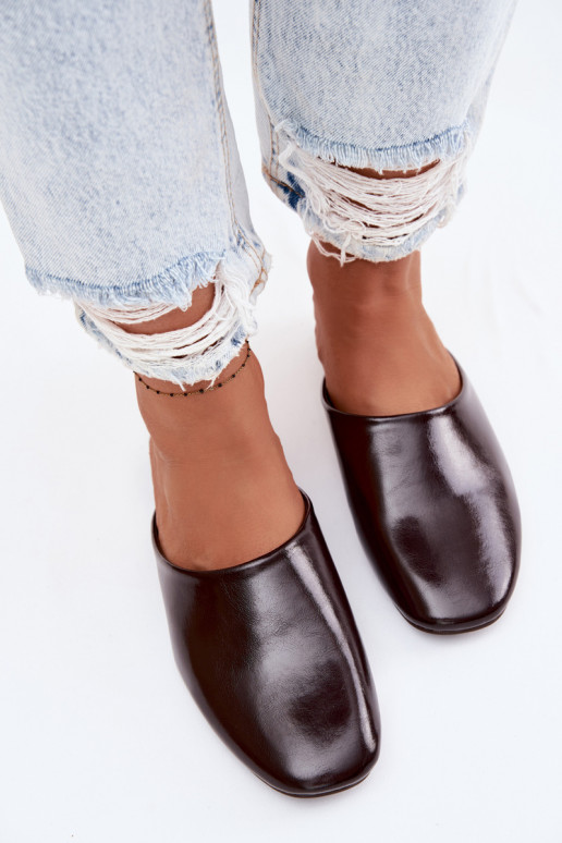Women's Mules Made of Faux Leather Flat Chocolate Romelle