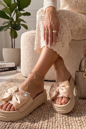Sand platform clogs with...