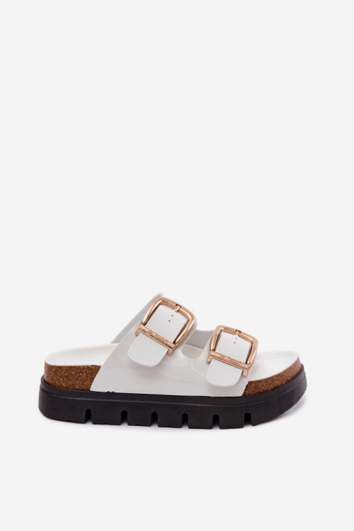 Lacquered Women's Flat Sandals With Gold Clips Lee Cooper LCW-26-35-4460L White