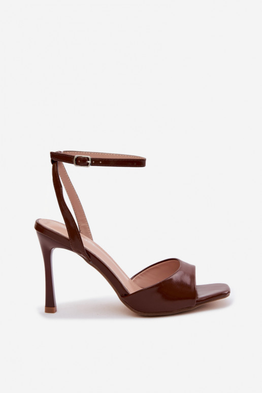 Brown sandals with thin heel made of faux leather Olissey