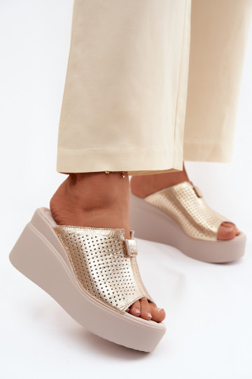 Klapki DamskiewithNaturalnej Skóry Na Koturnie Vinceza 95392 Złote