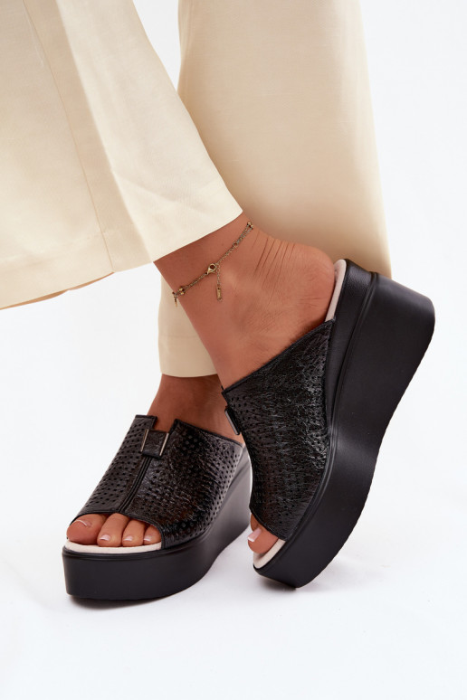 Black women's faux leather platform slippers Vinceza 95392