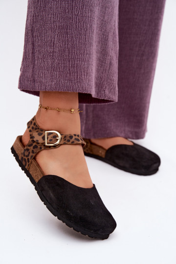 Leather women's suede sandals with closed toes in black 2