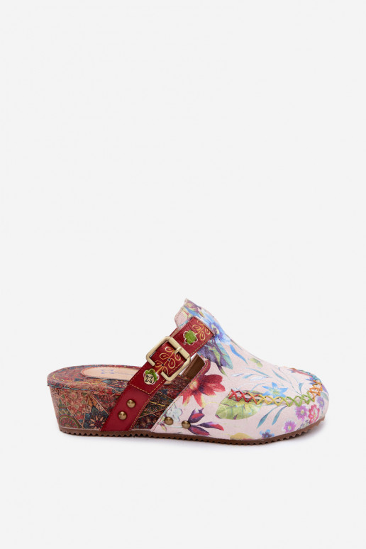 Leather women's slippers with platform and flowers in various colors
