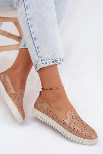 Buty wsuwane z perforowanymi elementami w kolorze szampana Salty