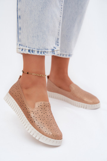 Buty wsuwane z perforowanymi elementami w kolorze szampana Salty 2
