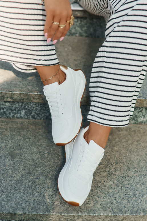 Women's sports shoes Big Star white