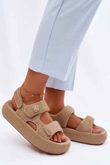 Dekorowane damskie sandały na platformie GOE TT2N4101 piaskowe 2