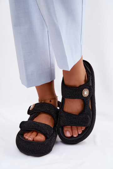 Decorated women's platform sandals GOE TT2N4102 black 2