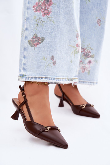Women's sandals with pointed heels in brown color Felessa 2