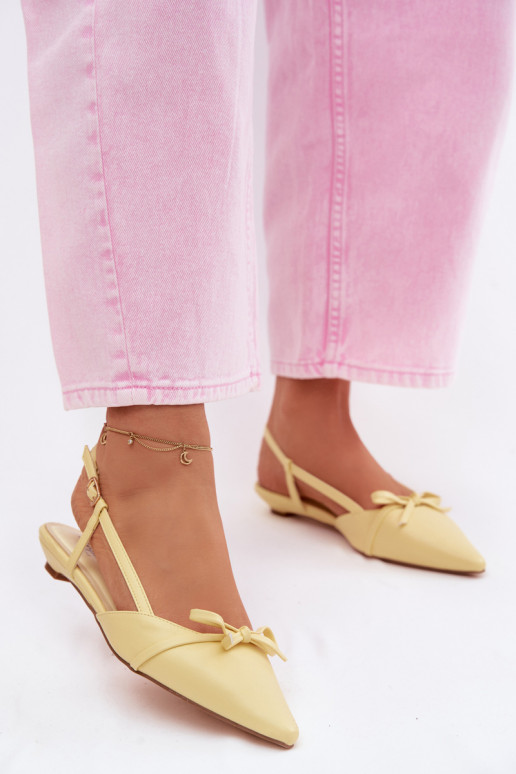 Sandały DamskiewithImitacji Skóry Na Niskim Obcasie Żółte Jelmera