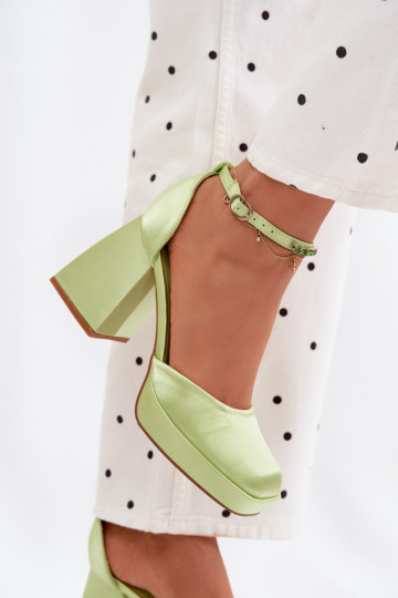 Green sandals with heels and satin finish Calistae