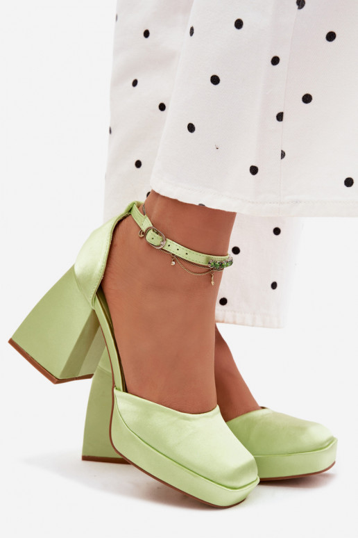 Green sandals with heels and satin finish Calistae