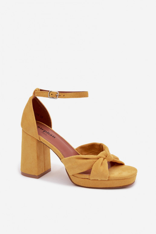 Yellow high-heeled sandals made of faux suede Rosetta
