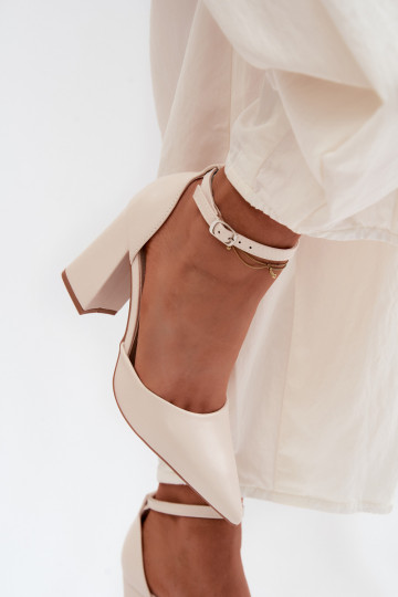 Light Beige Imitation Leather Block Heel Shoes Selvra 2