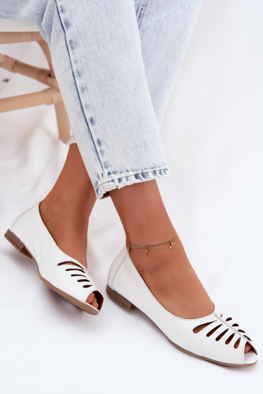 Openwork ballerinas with faux leather Tai turiciejka P7541-11 white