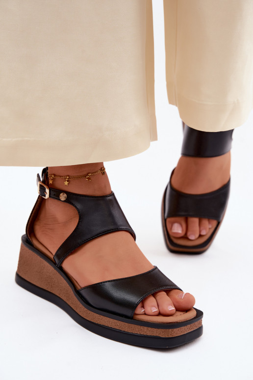 Leather Platform Sandals Maciejka K7471-01 Black