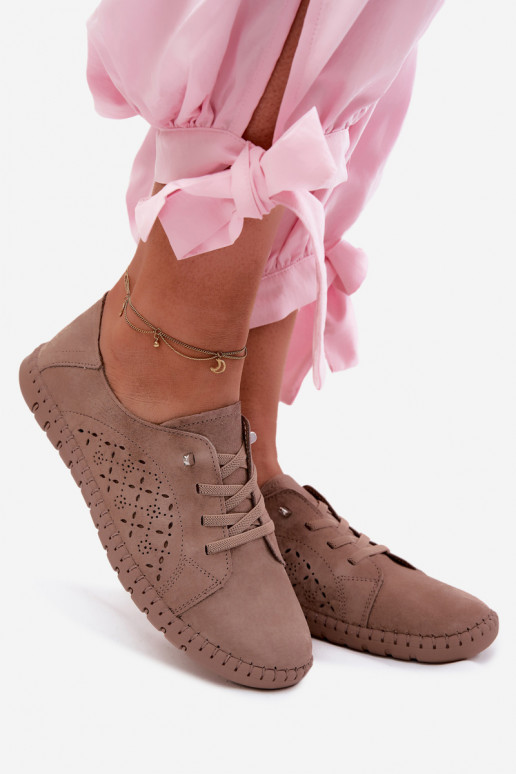 Shoes with cut-out elements made of faux suede in sand color Flaria