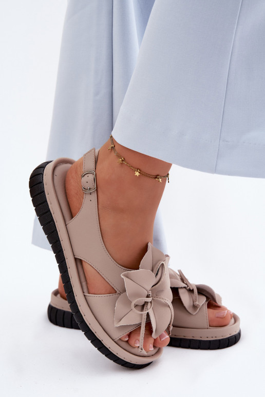 Leather Women's Sandals With Decorative Flower Vinceza 66917 Beige