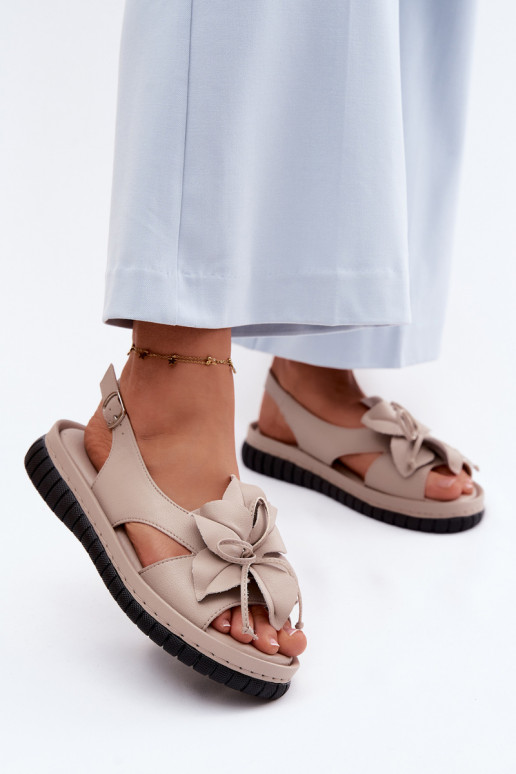 Leather Women's Sandals With Decorative Flower Vinceza 66917 Beige
