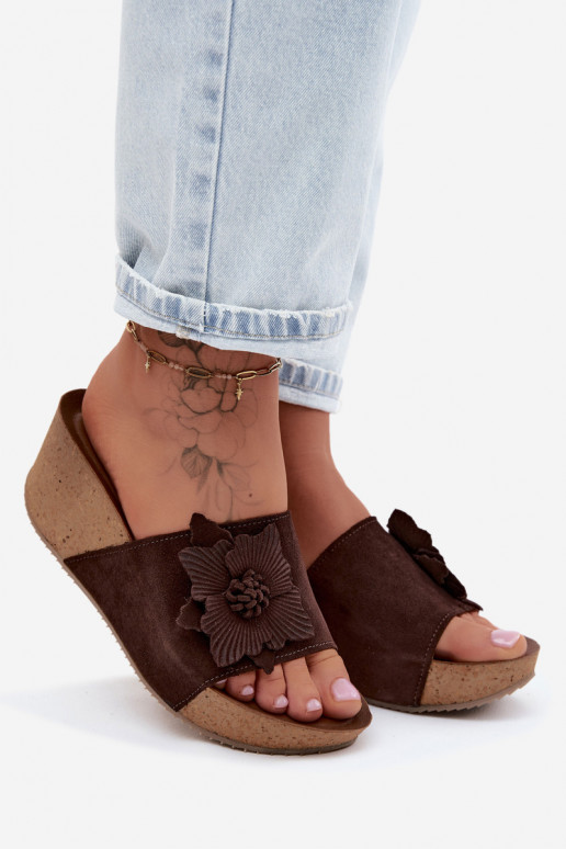 Leather Suede Women's Platform Sandals With Decorative Flower Zazoo 40312 Chocolate