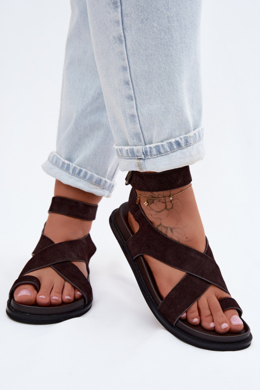 Flat sandals made of natural suede D&A CR61-3049 chocolate