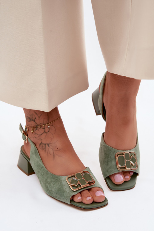 Elegant heeled sandals in green faux suede