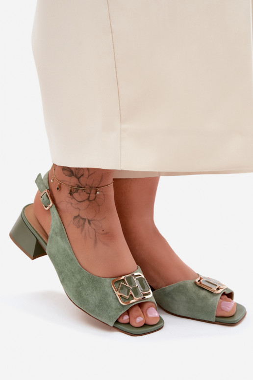 Elegant heeled sandals in green faux suede