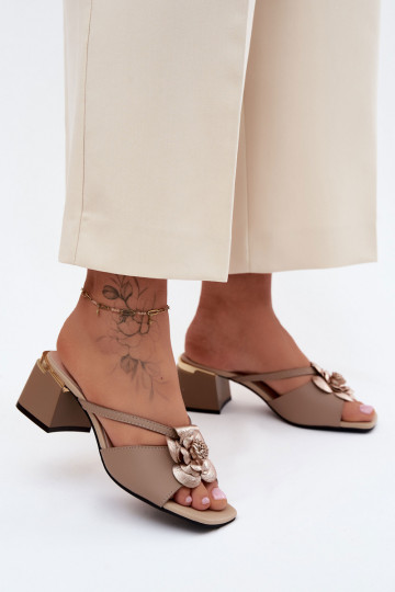 Leather Women's Heeled Sandals With Flower Beige Catva