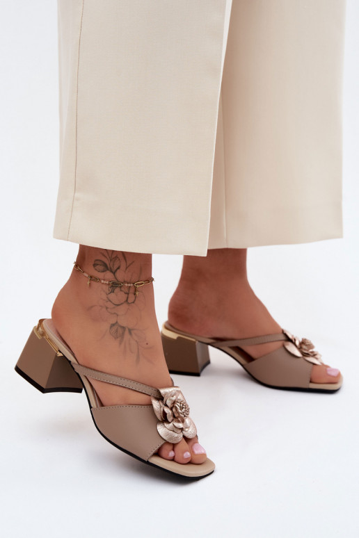 Leather Women's Heeled Sandals With Flower Beige Catva