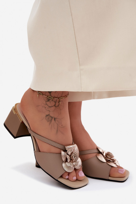 Leather Women's Heeled Sandals With Flower Beige Catva