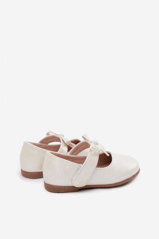 Children's ballerinas with sticky fasteners and bows ivory Drippy