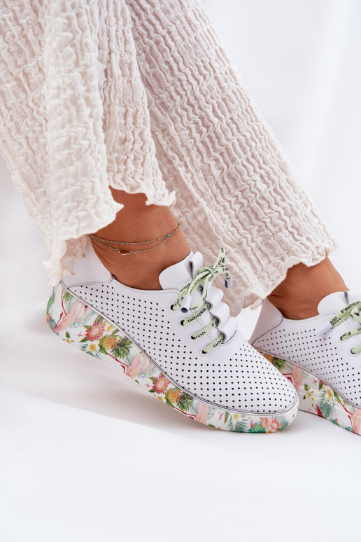 Leather platform shoes with patterns in white-green Artiker 54C1807