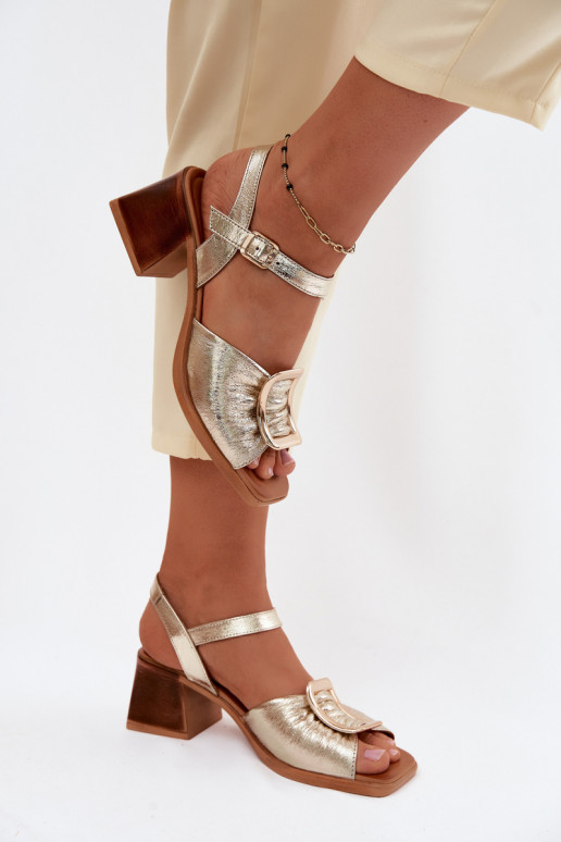 Sandały na obcasach z klamrami Artiker 58C2033 w kolorze złotym