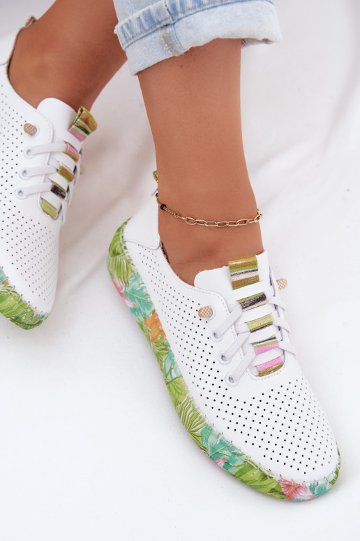 Leather shoes with patterned platform Artiker 58C0441 white and green color