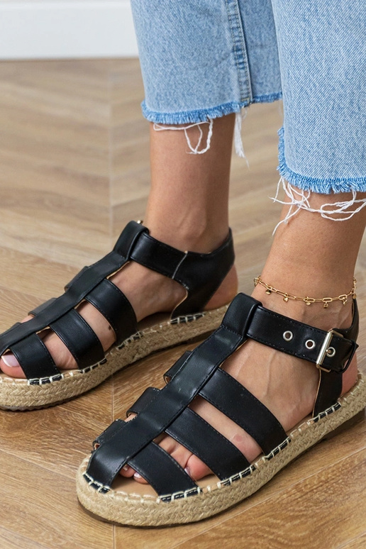 Juodos uždaros espadrilės basutės Kleona