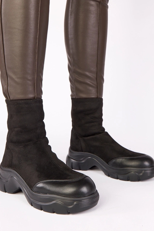Black ankle boots made of faux suede with chunky sole Alana