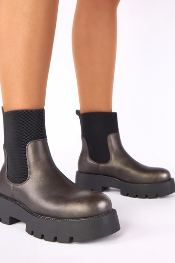 Metallic ankle boots on a platform with an elastic shaft Berniece 2