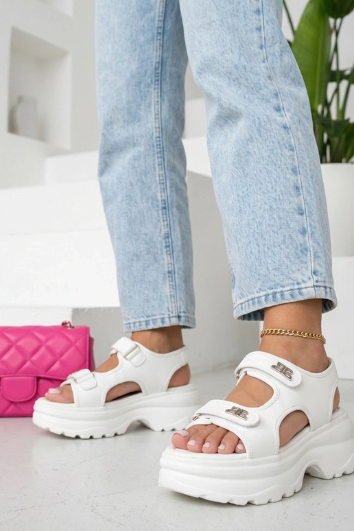 White sandals on a chunky sole Savannah