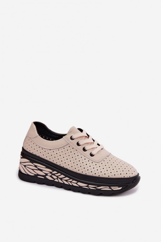 Sand-colored women's shoes with cut-out elements and platform Morra