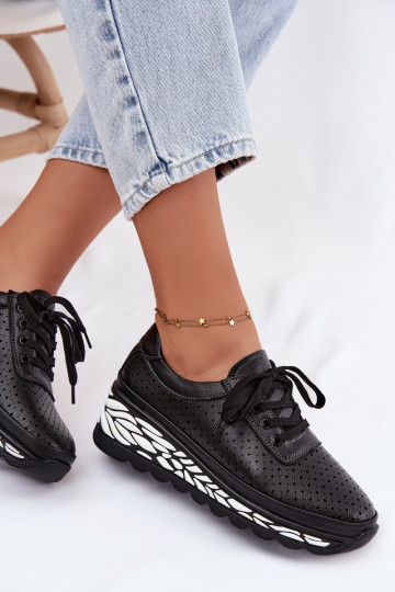 Black women's shoes with cut-out elements and platform Morra
