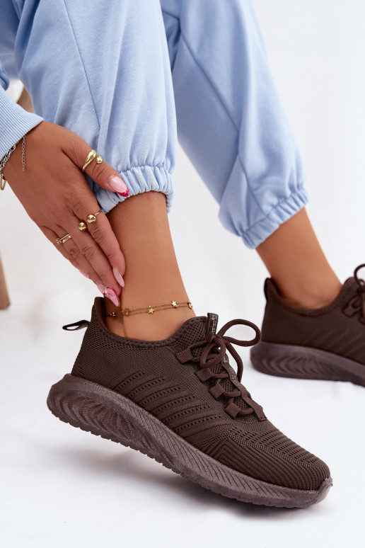 Buty sportowe wsuwane dla kobiet Big Star UU274055 w kolorze czekoladowym