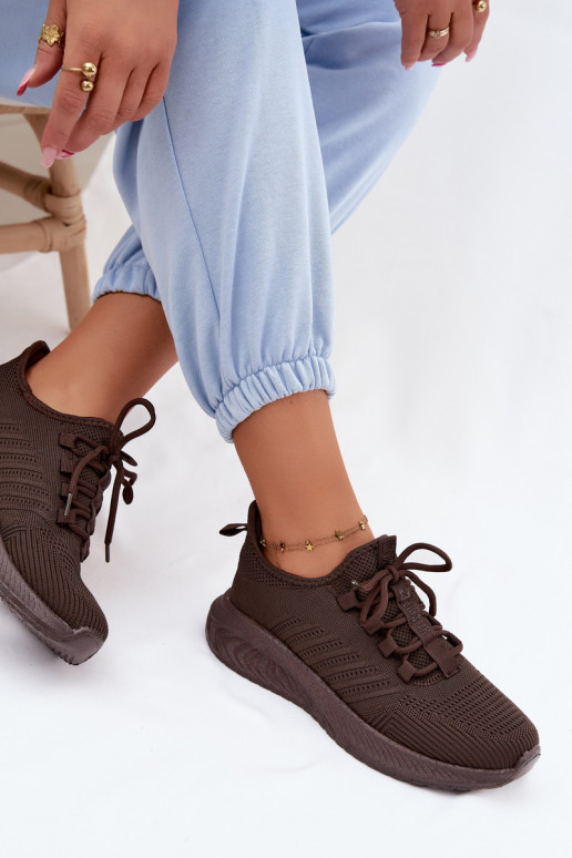 Buty sportowe wsuwane dla kobiet Big Star UU274055 w kolorze czekoladowym