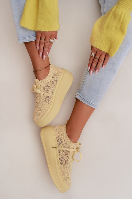Yellow casual shoes with platform and lace motifs Evalora