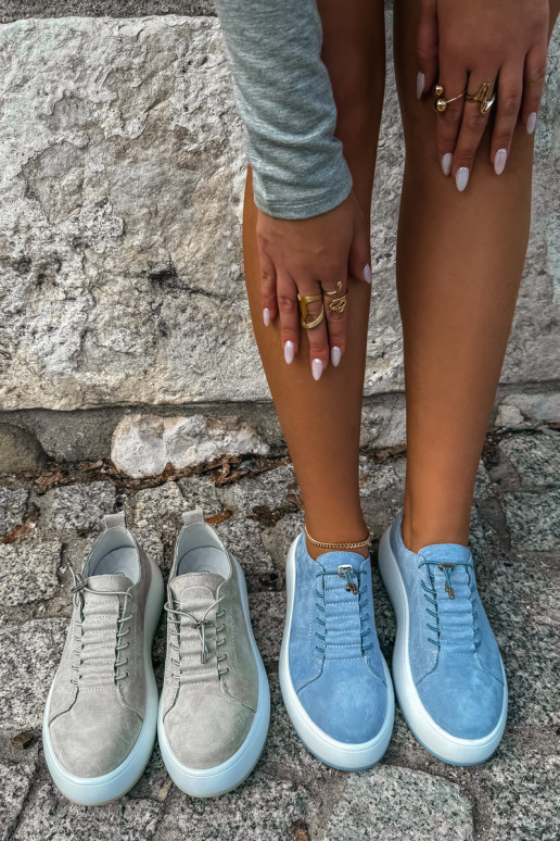 Blue platform sneakers in faux suede Blushy