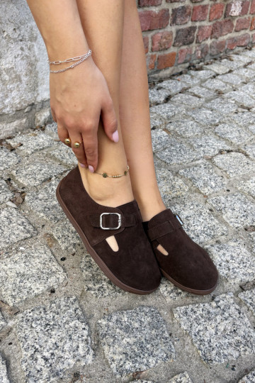 Damskie buty z klamrami z sztucznego zamszu w kolorze czekoladowym Sombellia 2