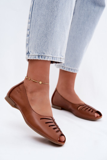 Brown perforated ballerinas made of natural leather Tai turiciejka P7541-29
