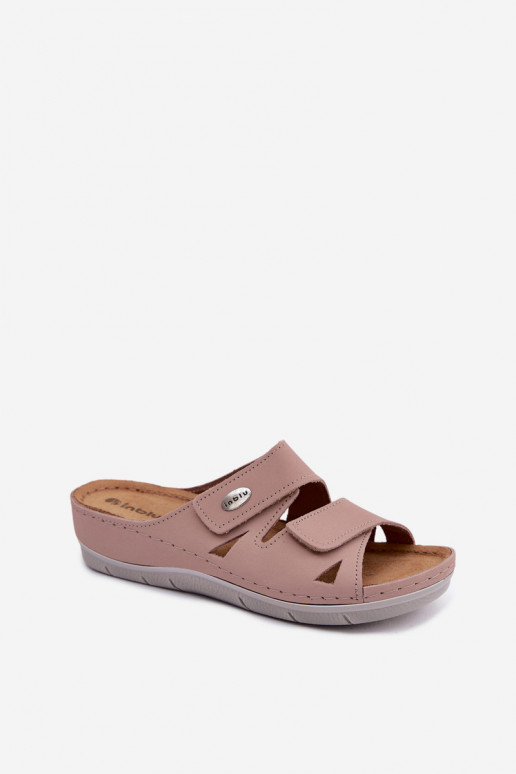 Pink women's leather slippers with sticky fastenings Inblu OE0001GU