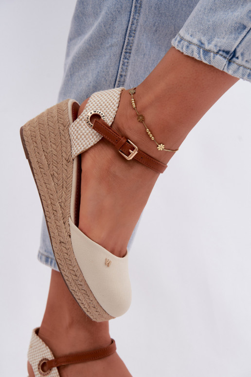 Sand-colored espadrilles with platform