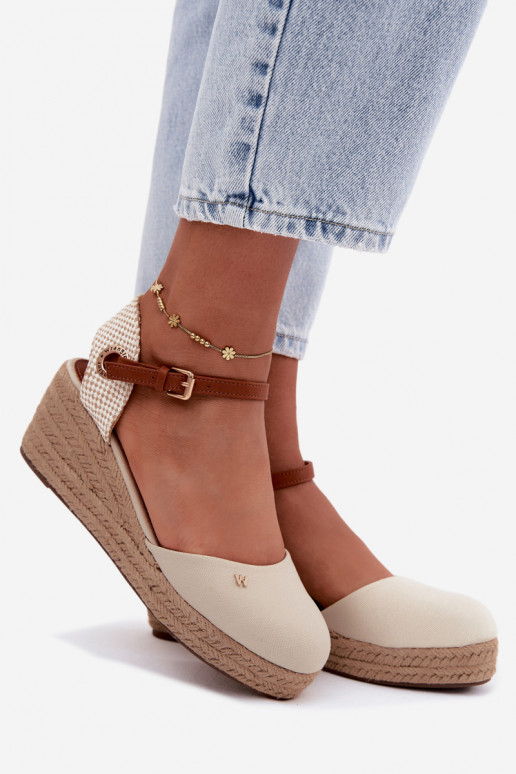 Sand-colored espadrilles with platform